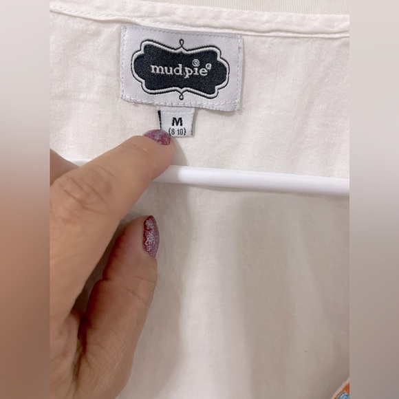 💚💚MUD PIE TOP WITH COLOR BEADED NECKLINE. - Picture 4 of 5